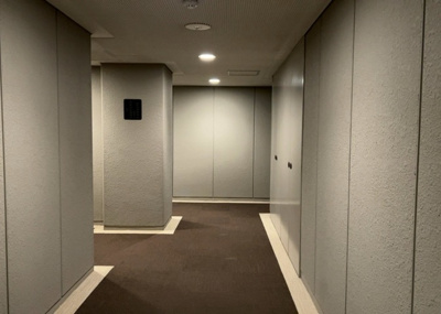 【その他共用部分】 | エステ・スクエア成瀬２番館 | 共有部分は、住民なら誰もが使える設備のこと。例えば駐車場やエレベーター、インターネット設備、セキュリティ設備などがあります。他にも、マンションの廊下・外部階段やエントランス・ゴミ置き場などがあります。