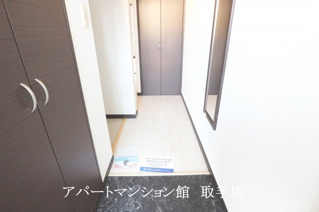 レオネクストビーズの玄関