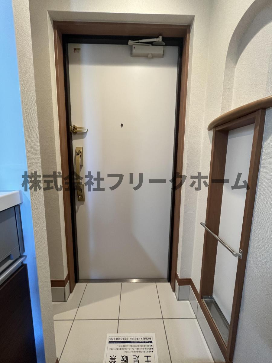 杉並区松庵２丁目の賃貸マンションの玄関