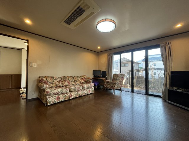 中古住宅　長良3丁目の居間・リビング