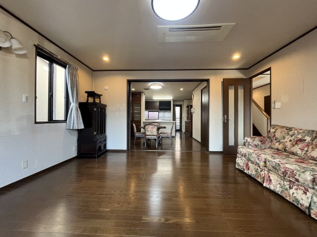 中古住宅　長良3丁目の居間・リビング