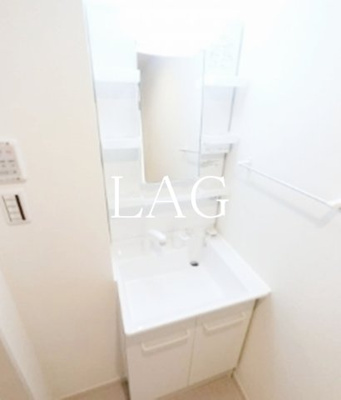 【洗面所】 | リブリ・検見川町 | 洗面台です。
