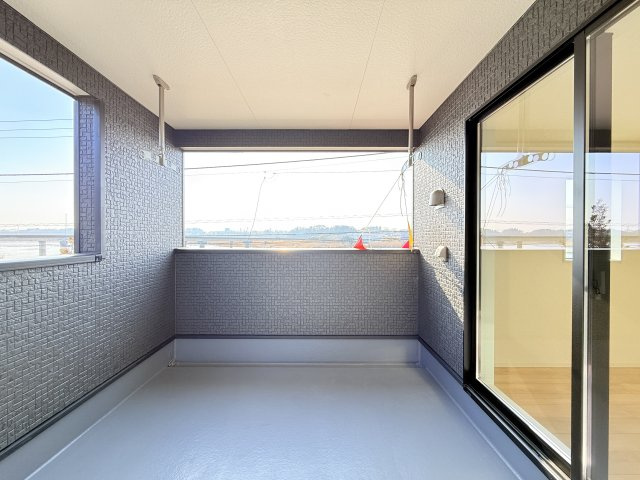 つくば市森の里第6　新築戸建のバルコニー|日当たりの良いバルコニーは外干しスペースにぴったりです◎