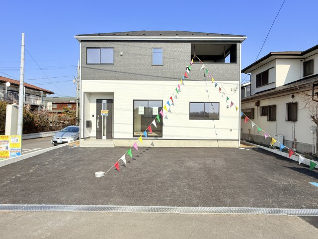 つくば市森の里第6　新築戸建の駐車場|カースペース並列3台程可能！