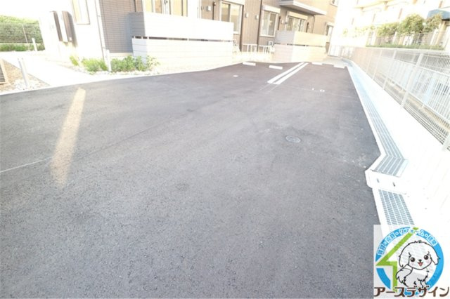 ソリッソ大久保町西嶋の駐車場|※パース写真
