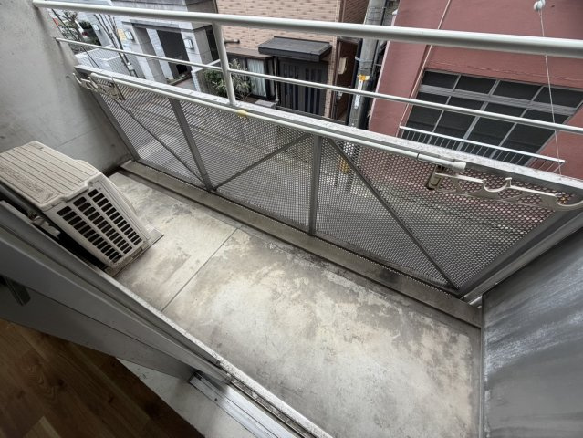 広島市中区住吉町の賃貸マンションのバルコニー