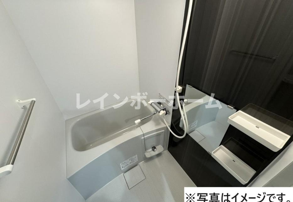 M's アパートメントの浴室