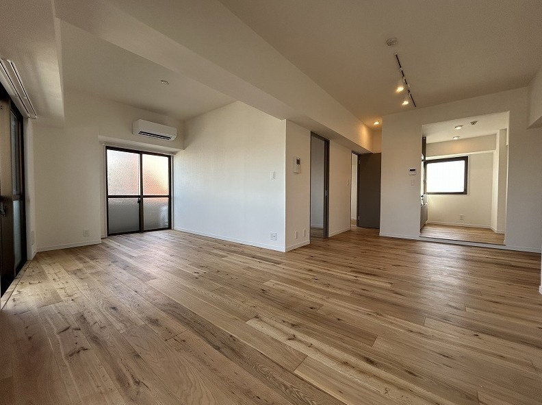 【居間・リビング】