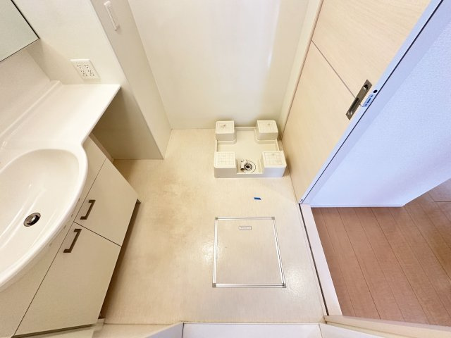 フラッツ福井東町の洗面所