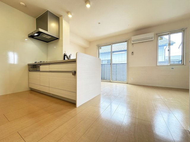 フラッツ福井東町の居間・リビング