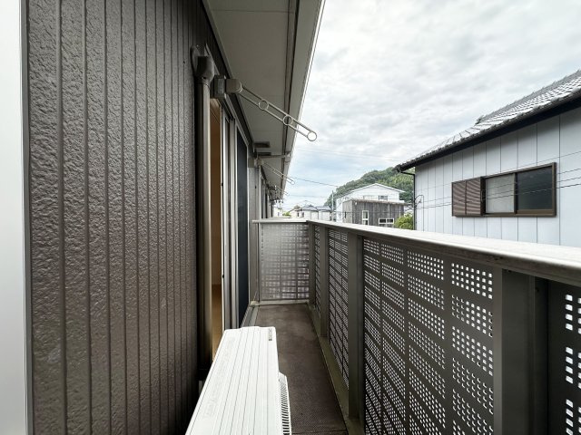 フラッツ福井東町のバルコニー