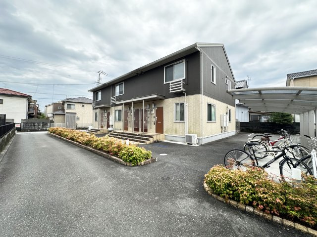 フラッツ福井東町の外観