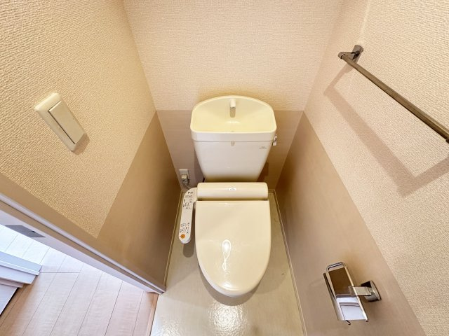 フラッツ福井東町のトイレ