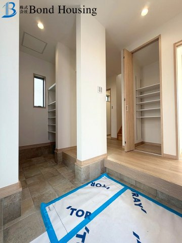 明石海峡大橋望めます　西舞子9丁目　新築限定1棟の玄関