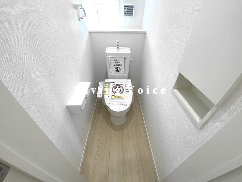 【トイレ】 | 【仲介手数料０円】茅ヶ崎市中島第14　新築一戸建て　全2棟 | 茅ヶ崎市中島第14　新築一戸建て　全2棟