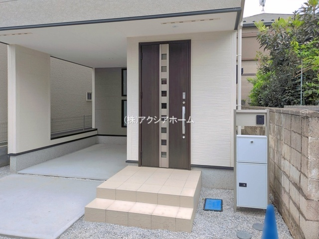 入間市東藤沢7丁目・全2棟　新築一戸建　1号棟　～3階建て～の玄関|2026年4月23日撮影