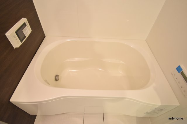 アーバネックス西本町　仲介手数料無料の浴室