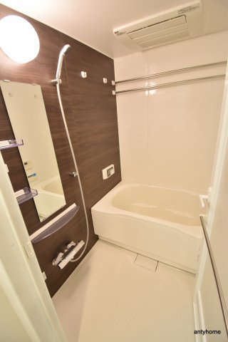 アーバネックス西本町　仲介手数料無料の浴室