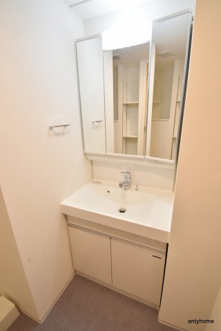 アーバネックス西本町　仲介手数料無料の洗面所