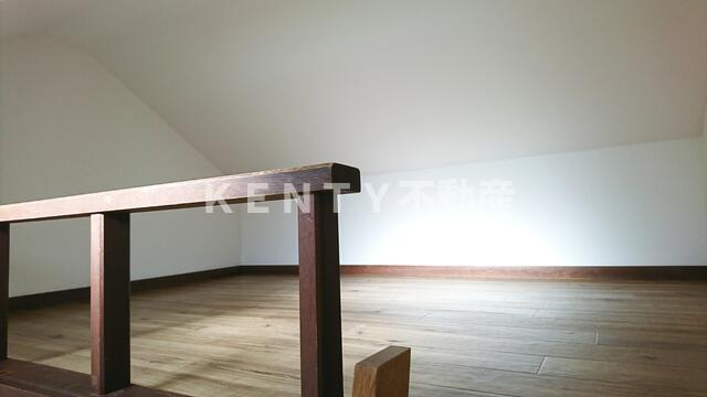 【寝室】 | ハイテラス石川台　Ａ棟 | 使い勝手のいい寝室です