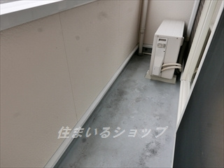 安芸高田市吉田町吉田のアパートのバルコニー