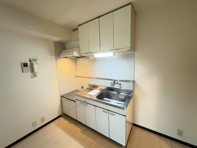 エミネンスMIYAのキッチン