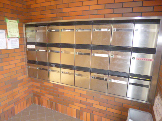 エミネンスMIYAのエントランス