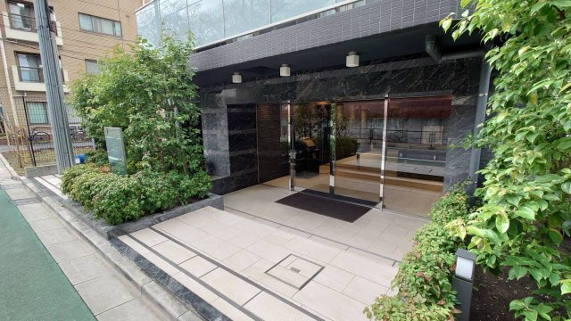 【エントランス】