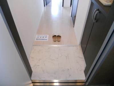 GLANZ七条通（グランツ七条通）の内装|玄関