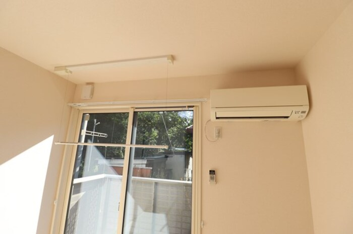 プランドールの設備|室内物干し・エアコン