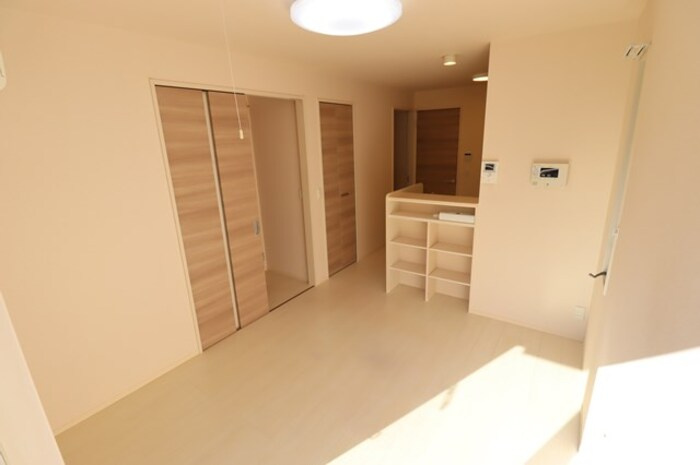 プランドールの居間・リビング|リビング（照明・エアコン・室内物干し付き）