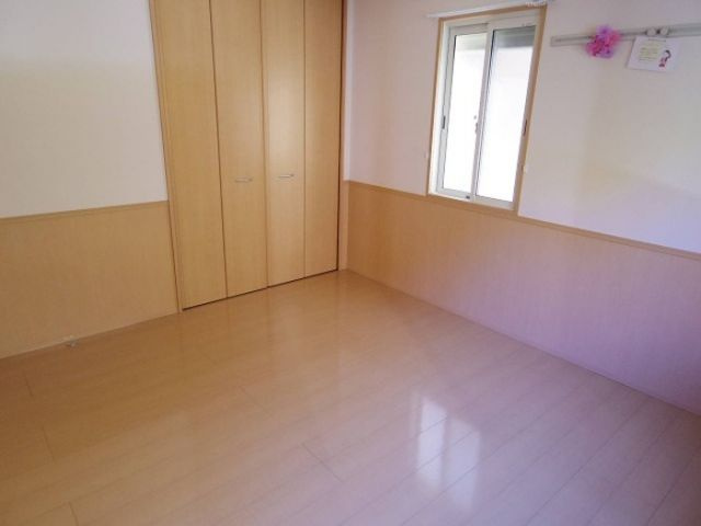 グランモア東台の駐車場