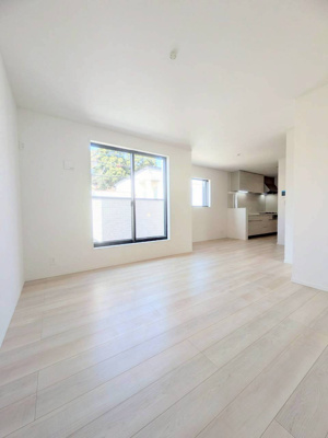 【居間・リビング】 | 瑞穂区鍵田町１丁目新築戸建て | キャンペーン対象物件です♪詳細は弊社ホームページもしくはスタッフまでお気軽にお問合せ下さいませ♪ お役に立てる自信があります♪