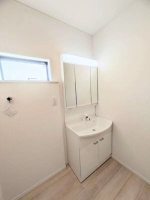 【独立洗面台】 | 瑞穂区鍵田町１丁目新築戸建て | キャンペーン対象物件です♪詳細は弊社ホームページもしくはスタッフまでお気軽にお問合せ下さいませ♪ お役に立てる自信があります♪