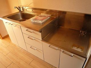 アウローラのキッチン|作業スペースがあるキッチン