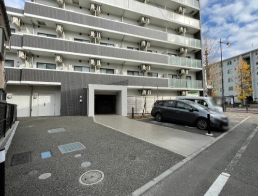 MAXIV八王子DUEの駐車場