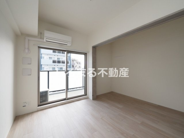 エスリードレジデンス玉造ザ・イーストの居間・リビング