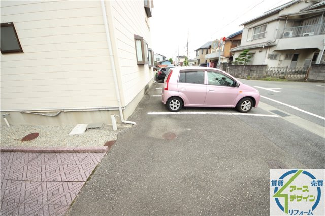 ローレルハイツⅠの駐車場