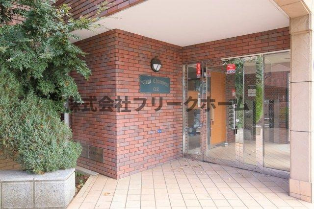 ヴァンシャルマンOZのエントランス