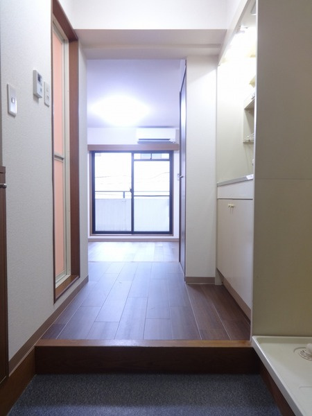 豊島区西巣鴨１丁目の賃貸マンションの玄関