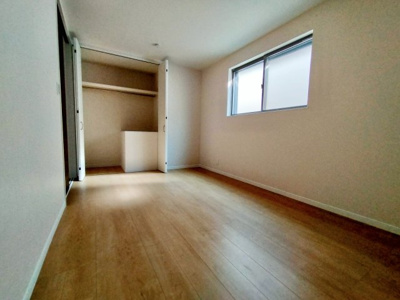 【洋室】 | 城東区鴫野西２丁目中古戸建 | 洋室（約7.4帖）