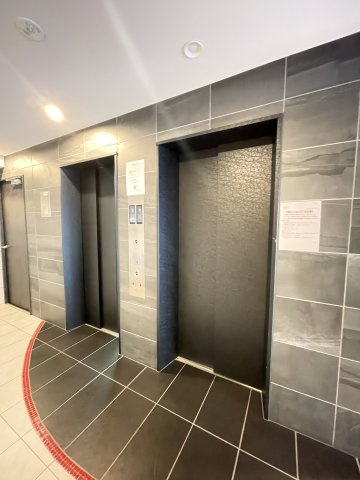 セレニテ神戸ミラクのエントランス