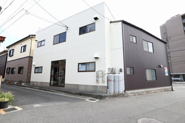 カーム松並の外観