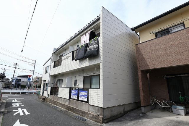 カーム松並の外観