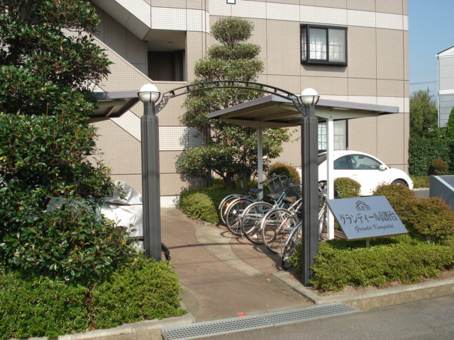 グランディール高野台のその他共用部分|外観写真（昼）