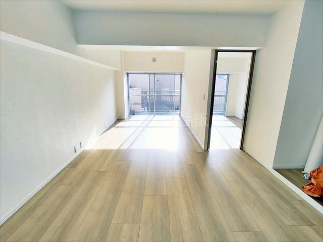 【居間・リビング】の画像