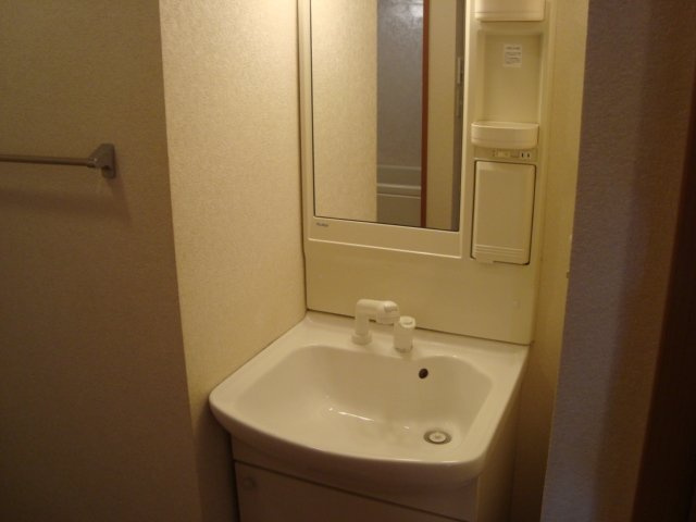 エル・アールの独立洗面台|洗髪洗面化粧台