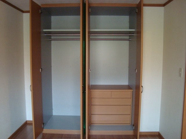 エル・アールの収納|クローゼット