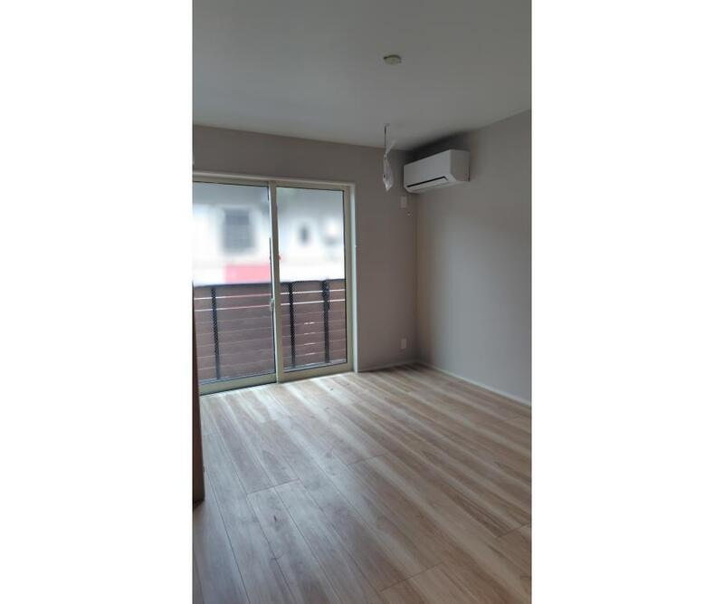 Ｆｅｄｅｒ　Ａｋｅｂｏｎｏの居間・リビング