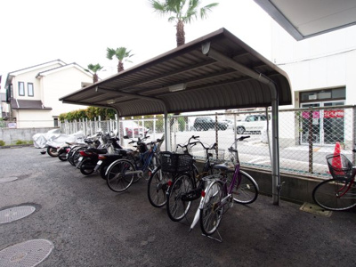 【その他共用部分】 | フルーリ深井 | 駐輪場
